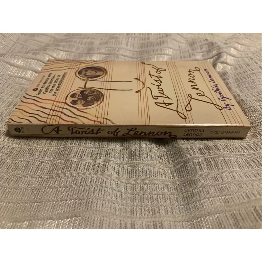 A Twist of Lennon by Cynthia Lennon (1980, Paperback) BEATLES JOHN LENNON VG+